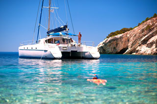 naturist-sailing
